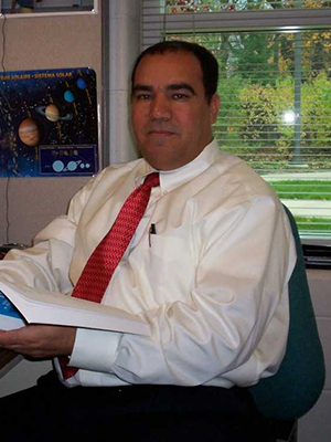 Foudil Latioui, Dr.