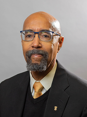 Robert E. Weems Jr., Dr.